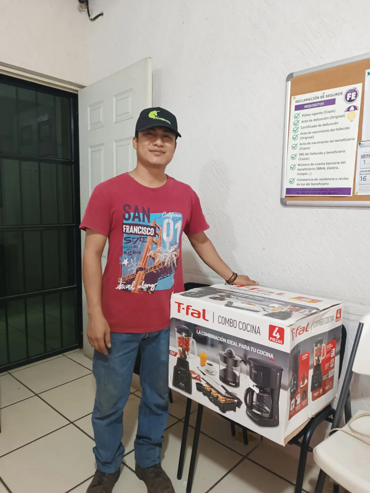 Socio con electrodom&eacute;sticos para su hogar